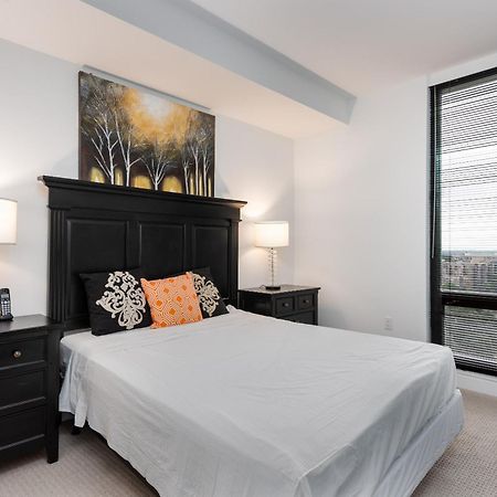 Global Luxury Suites At Town Center 莱斯顿 外观 照片