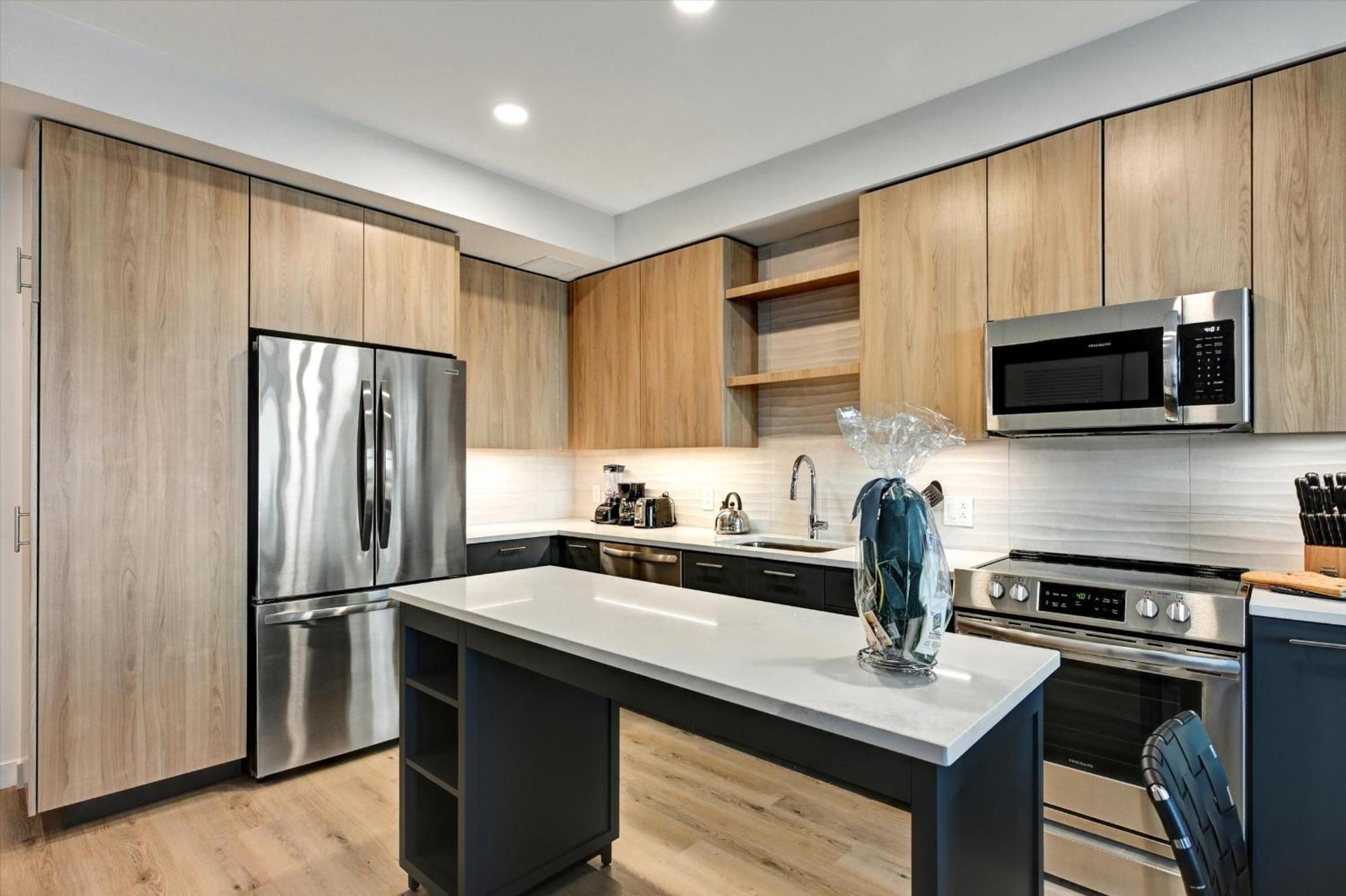 Global Luxury Suites At Town Center 莱斯顿 外观 照片